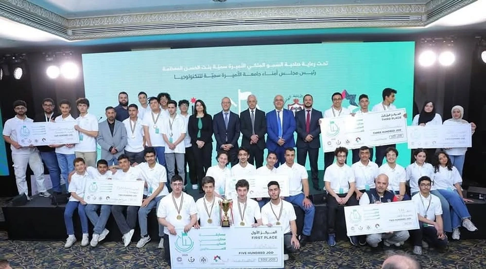 Cyber Warriors 2025 award ceremony group photo